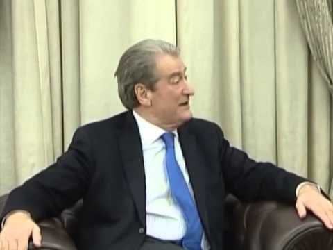 BERISHA ME ARVIZUN SHKRIHEN AKUJT BERISHA ANKOHET PER QEVERISJEN E EDI RAMES LAJM