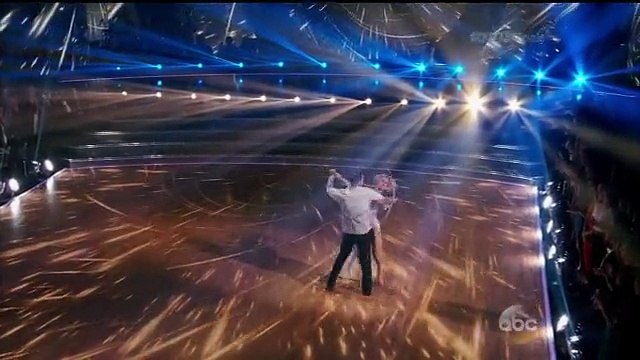 Alek Skarlatos & Lindsay Arnold - Rumba-Tango Fusion