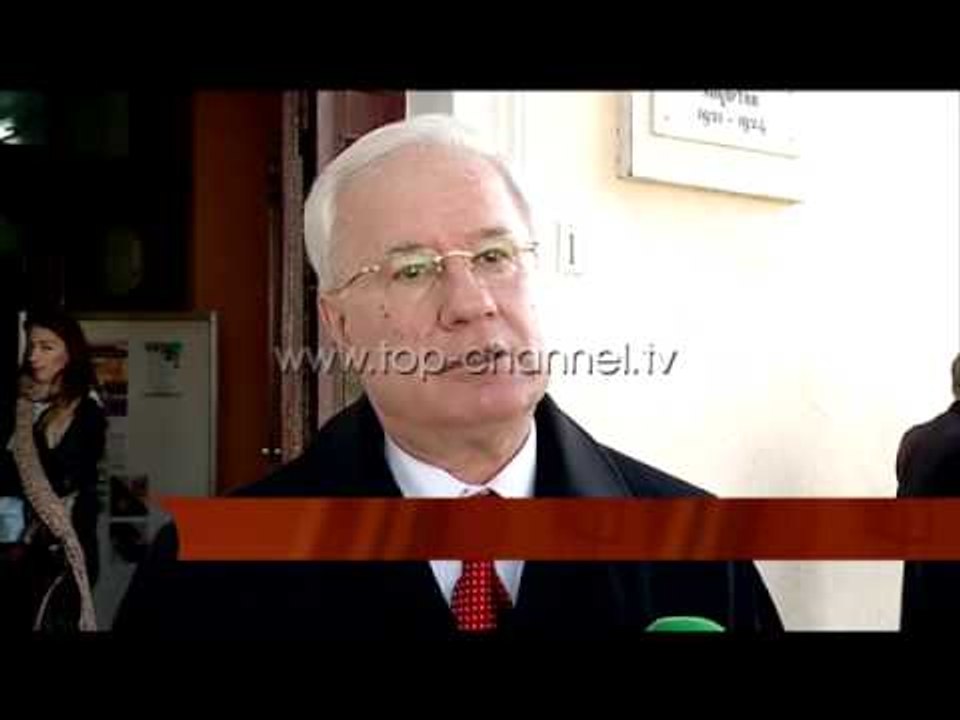 Ndahet nga jeta Eduard Sulstarova - Top Channel Albania - News - Lajme