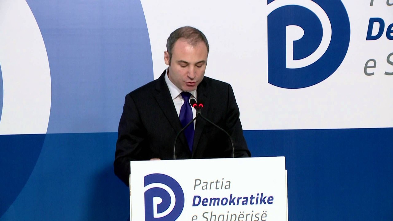 Bumci: Po rrenohet diplomacia e vendit
