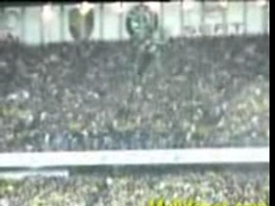 55 000 supporters de Fenebahce saute