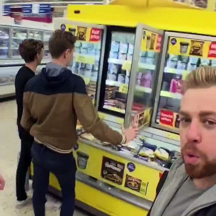 Shopping with your best mate