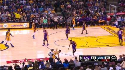Stephen Curry  Spin Move on D'Angelo Russell