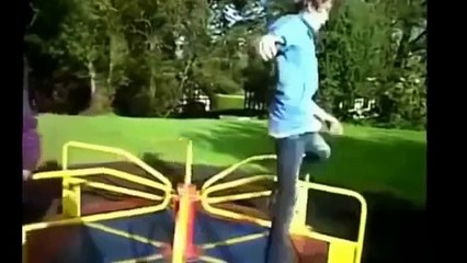 Adegan Lucu - 7 Adegan Lucu Memalukan