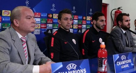 Türkçe'yi Türkçe'ye çeviren tercüman Muslera'yı güldürdü