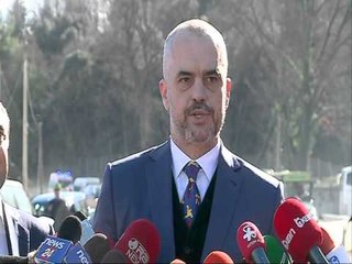 EDI RAMA PER RRUGET JANE PA STANDARTE, TE SHPETOJME Ç'TE MUNDIM NGA PROJEKTET LAJM