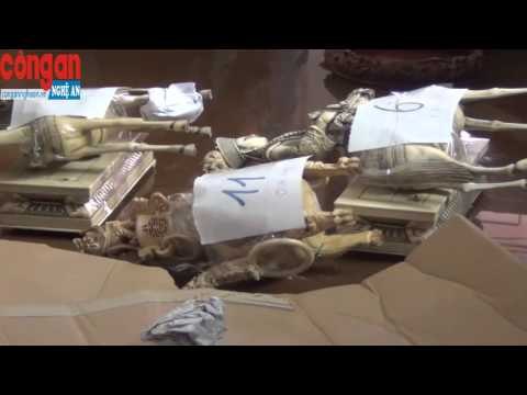 Bắt xe khách vận chuyển sản phẩm làm từ ngà voi