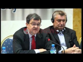 25 vite pas Komunizimit, “Edhe sa kohë duhen për të realizuar shtet demokratik?”- Ora News