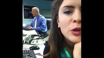 Девушка-дельфин