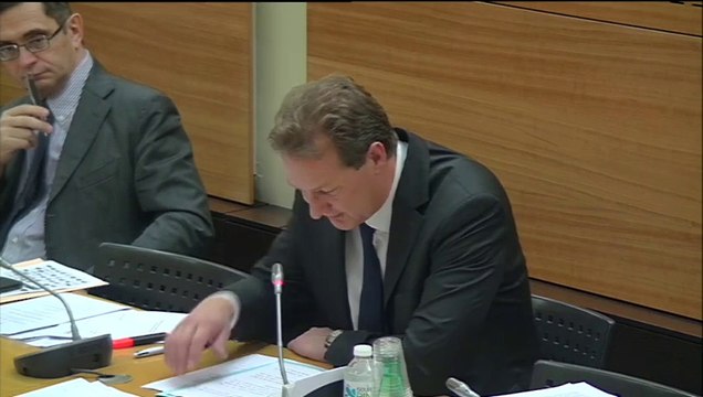 PPL financement personne morale parti politique 25 11 15