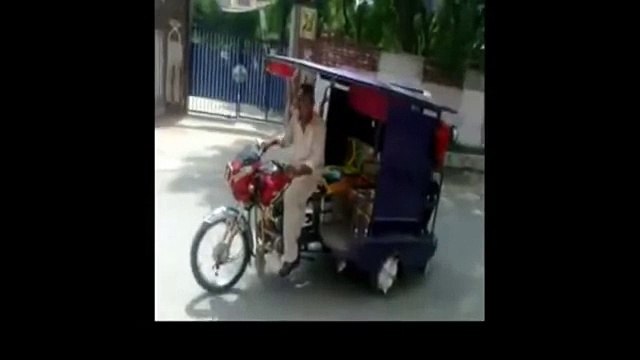 Show off Crazy Indian Boys + Dumb Stunt = Hilarious FAIL WhatsApp Funny Accident Video