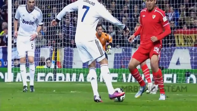 Cristiano Ronaldo Crazy Skills-Show 2012/13 HD