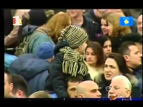 FESTE NE KOSOVE PERKUJTOHET 6 VJETORI I SHPALLJES SE PAVARESISE SE VENDIT LAJM