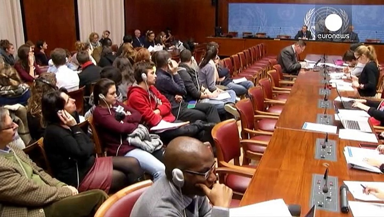 Nő a tömeg és az elégedetlenség a macedón határon