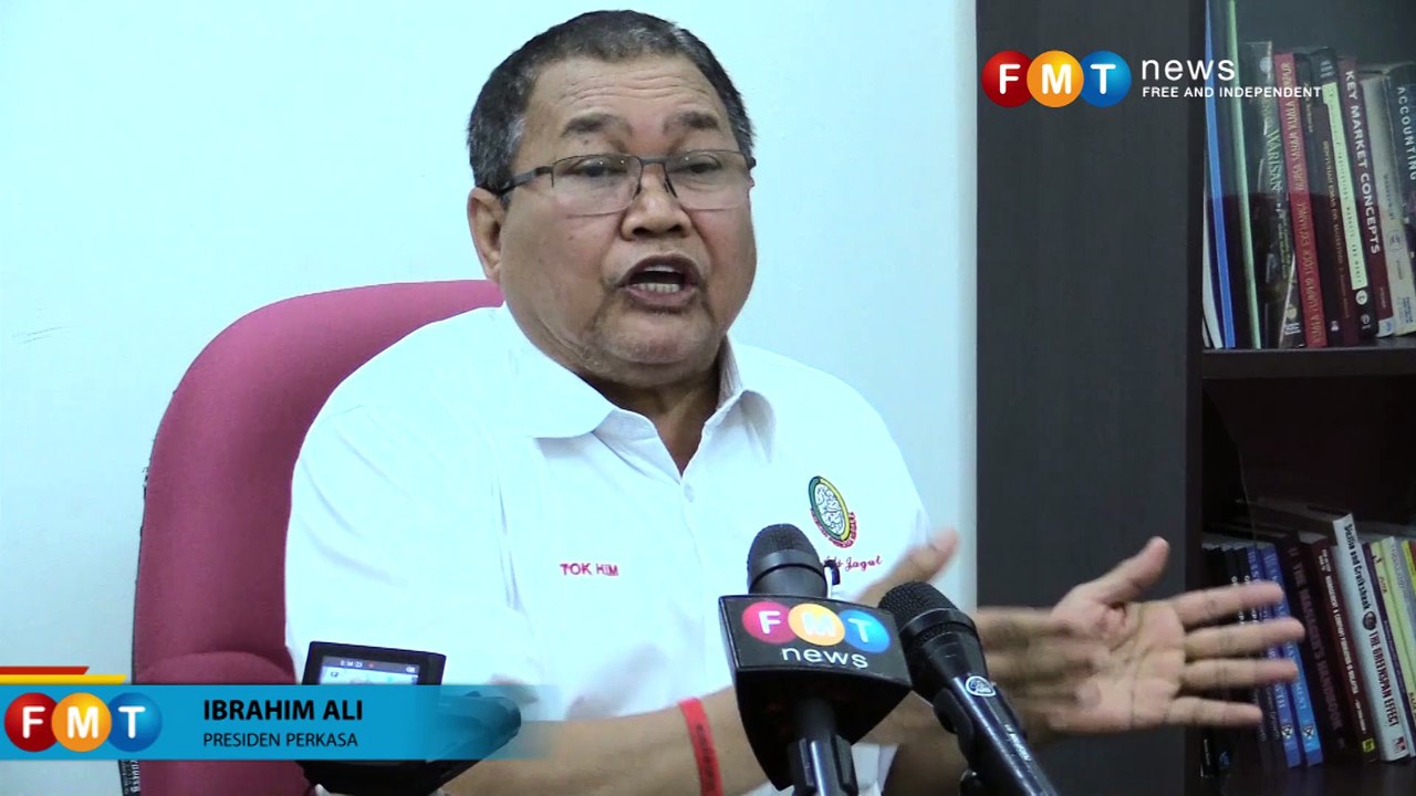 Maria Chin perempuan "sial dan senget', kata Ibrahim Ali