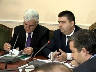 LIGJET SHKARKOJNE XHUKEN SIPAS PS,DREJTUESJA E ILDKP SKA BERE ASNJE PUNE,PD KUNDER LAJM