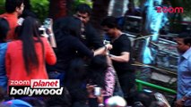 Shah Rukh Khan invites ladies to EXPLOIT him -Bollywood Gossip