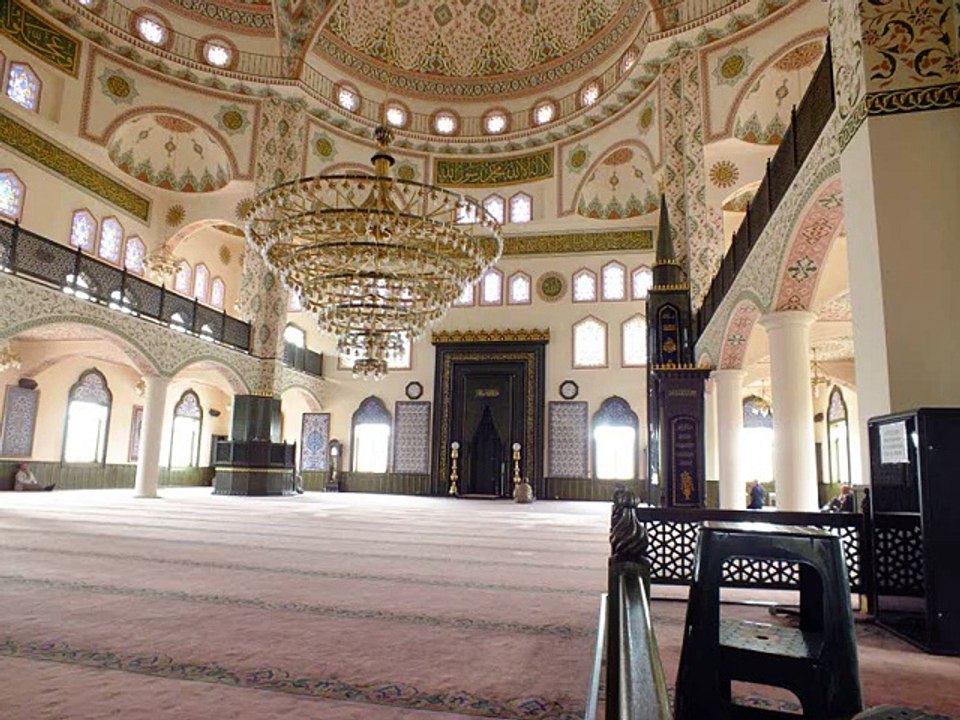 SEDİR DEKARASYONU ŞARK KÖŞESİ CAMİ DEKARASYONU CAMİ MİNBERİ CAMİ MİHRABI LANBİRİ KAPI KÜRSÜ  BALKON