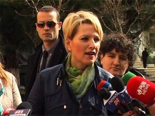 MBILLEN 200 PISHA NE QSUT TIRANE,FORCAT E ARMATOSURA NDIHMOJNE NISMEN E TE RINJVE LAJM