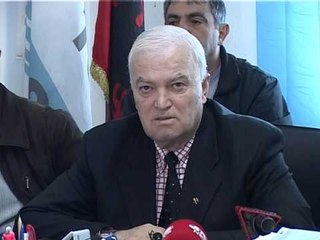 GREVA E FURGONEVE SINDIKATA PARALAJMERON PERSHKALLEZIMIN E PROTESTAVE LAJM