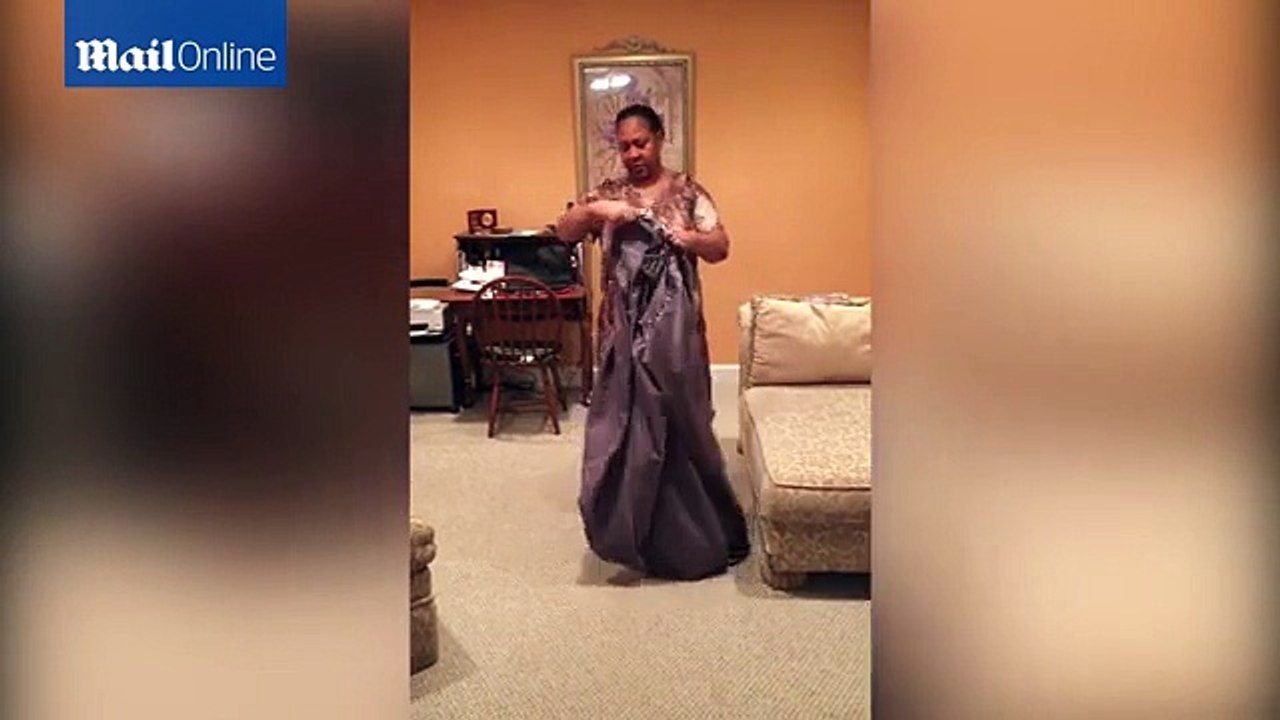 how to put properly fold a fitted bed sheet