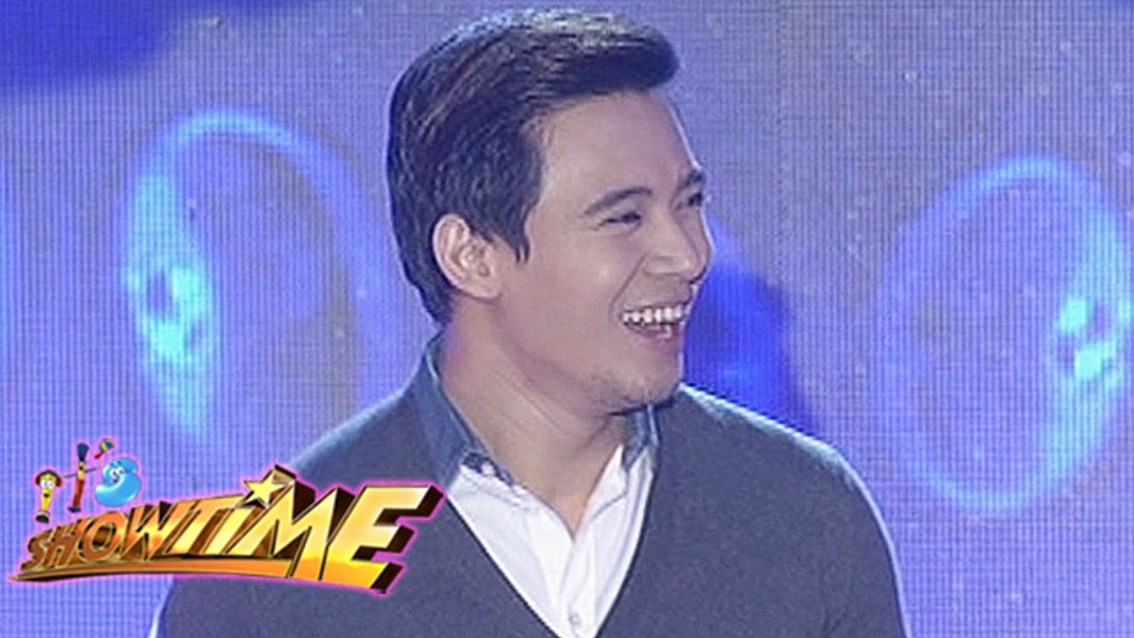It's Showtime Singing Mo To: Erik Santos sings "Say You'll Never Go"