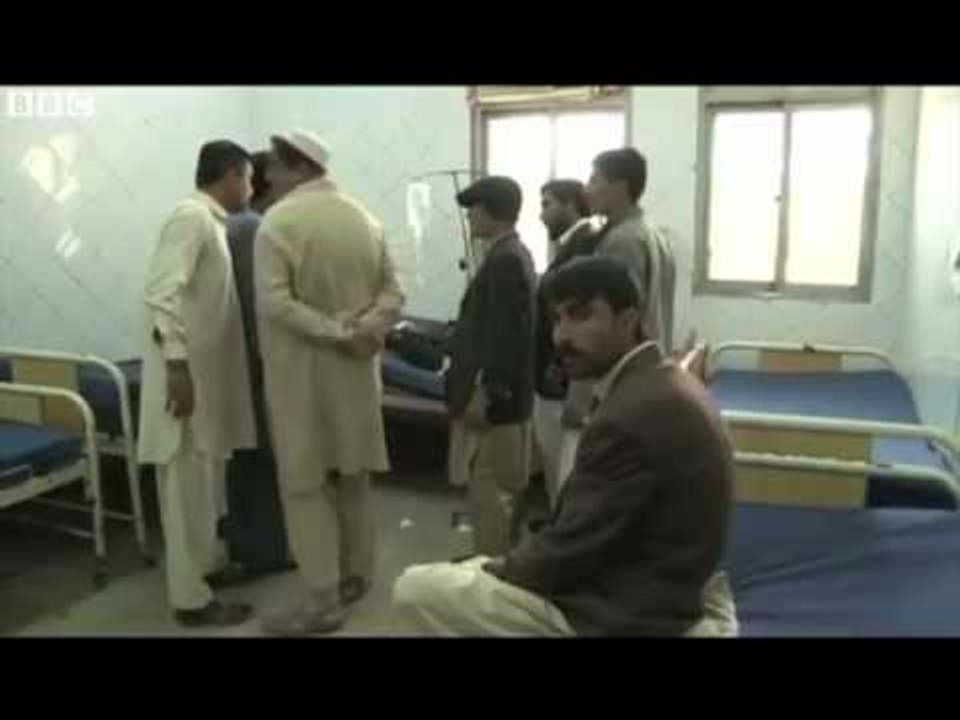 11 TE VRARE SULMI KUNDER NJE GJYKATE NE ISLAMABAD SHAKTON 11 VIKTIMA LAJM