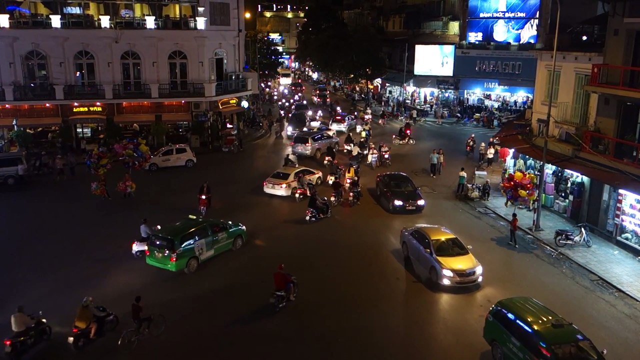 Conduire à Hanoï - Viet nam . Dingue