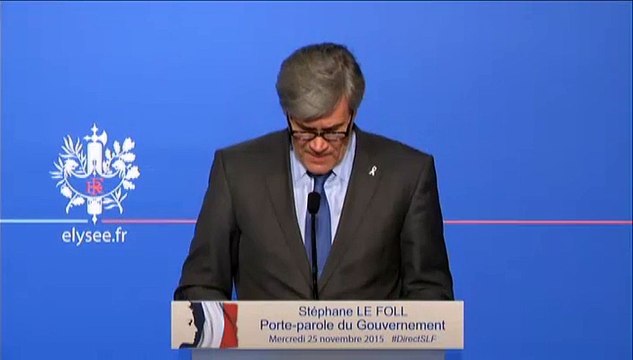 Hommage aux victimes des attentats : les Français invités à accrocher un drapeau tricolore à leurs fenêtres