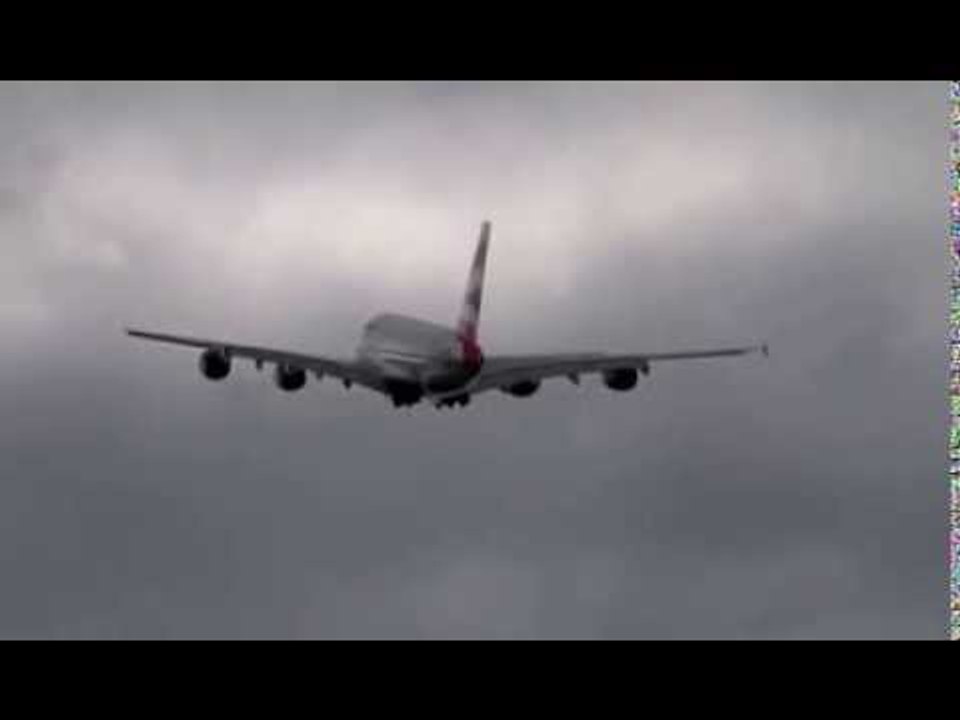 ALARM NE HEATHROW NJE AVION ME SUPERXHIRO NE MOTOR BEN ULJE TE DEYTRUAR LAJM