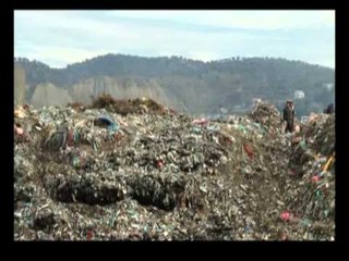 NA ISHTE FUSHA E AVIACIONIT VLORE,MBETURINAT TASHME KANE ZENE VENDIN E AVIONEVE LAJM