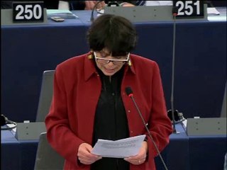 Michèle Rivasi: "Notre démocratie est leur cible, il faut qu'elle soit notre arme"