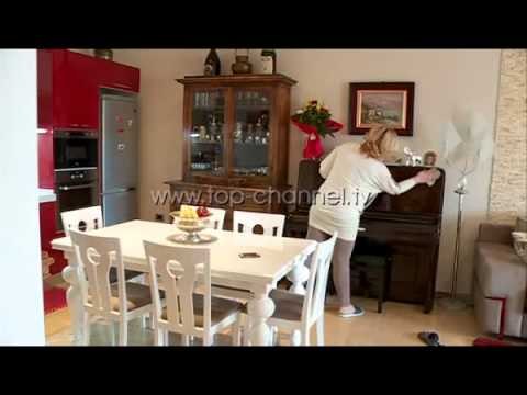 Albana, nëna që ruan veshjet për fëmijët - Top Channel Albania - News - Lajme