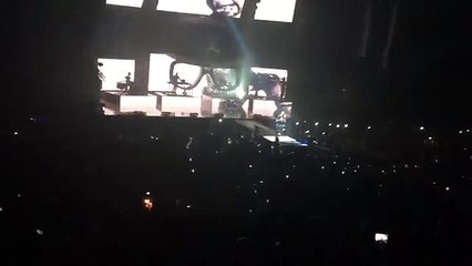 Maitre Gims - Changer [Warano Tour, Le Dôme Marseille 24-11-15]