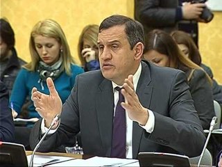 EDHE POLIKLINIKA 24 ORESHE MINISTRI BEQJA,"BARRA NUK DUHET TE BJERE E GJITHA NE SPITALE" LAJM