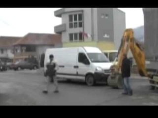 SERBET E VERIUT SULMOJNE RAJONIN E POLICISE NE ZUBIN POTOK LIROJNE SERBIN LAJM