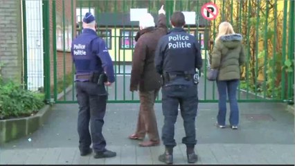 Brussels schools reopen, maximum threat alert still in place
