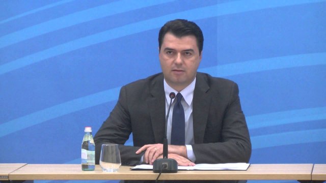 Report TV - Dekriminalizimi, Basha: Ligji nuk e zgjidh testin e drogës, protesta