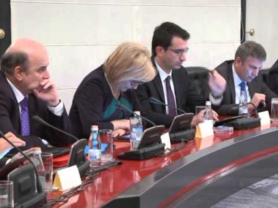 MBLEDHJA E GRUPIT TE PD KRYETARI BASHA,NE 6 MUAJ QEVERISJE SOCIALISTET ASNJE ARRITJE LAJM