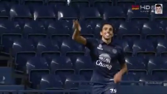 Ex-Palmeiras, Diogo vive fase de artilheiro na Tailândia