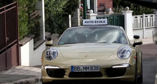 Passer son permis au volant d'une Porsche 911
