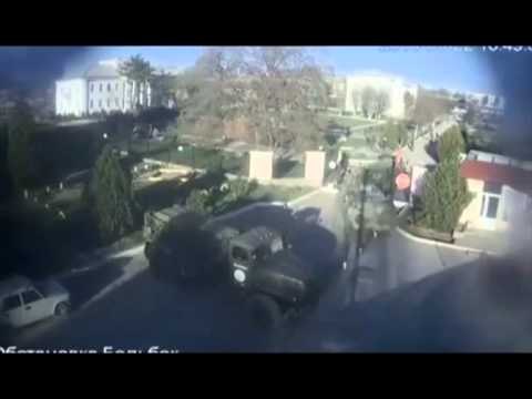 SITUATE E NDERE RUSET PUSHTOJNE DHE NJE TJETER BAZE USHTARAKE NE KRIME LAJM