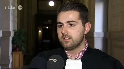 Un terroriste présumé a des armes ? "Il fait des brocantes", explique son avocat