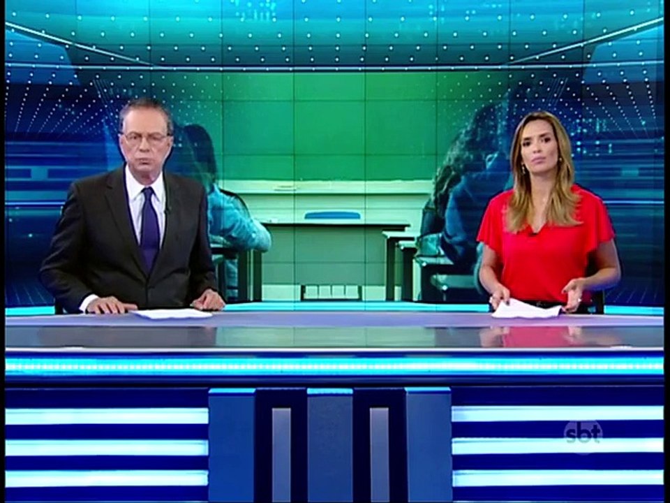 Professores discutem a unificação da educação básica no país