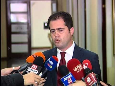SHTYRJA E NEPUNESIT CIVIL PD DHE PS PERPLASEN NE KOMISIONIN E LIGJEVE PER AMENDIMET LAJM