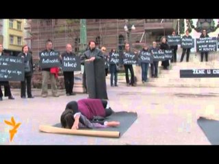 FALJE KOSOVES "NENAT NE TE ZEZA" TUBIM NE SHESHIN QENDROR TE BEOGRADIT LAJM