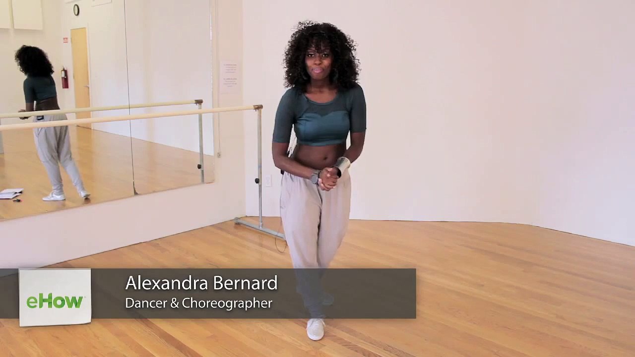 High School Dance Battle - Geeks vs. Cool Kids! (4K)