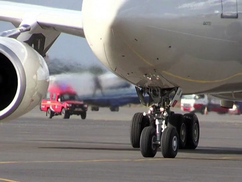 Au Kenya, le pape appelle à combattre "pauvreté" et "frustration" qui alimentent le terrorisme et la violence