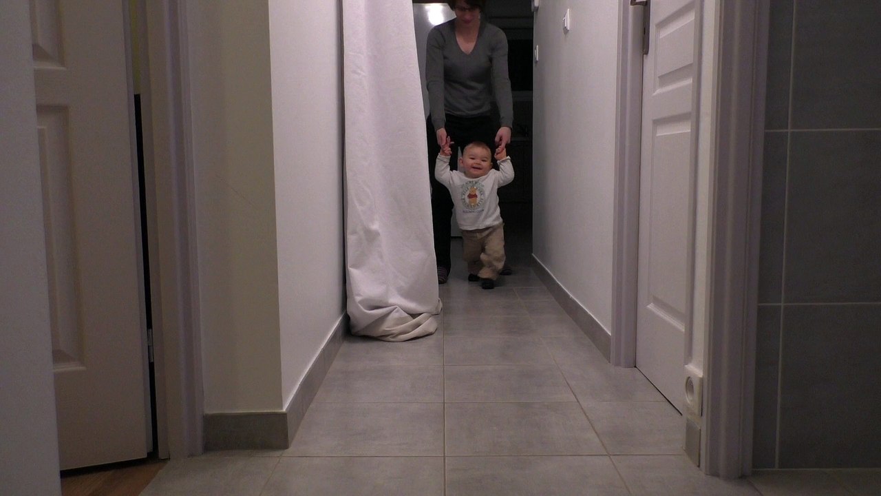 Romain marche!... enfin presque...