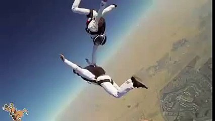 Wow! These guys do synchronized skydive